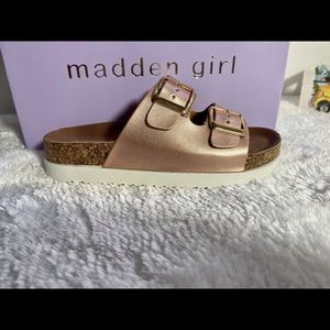Madden girl Goldie sandals